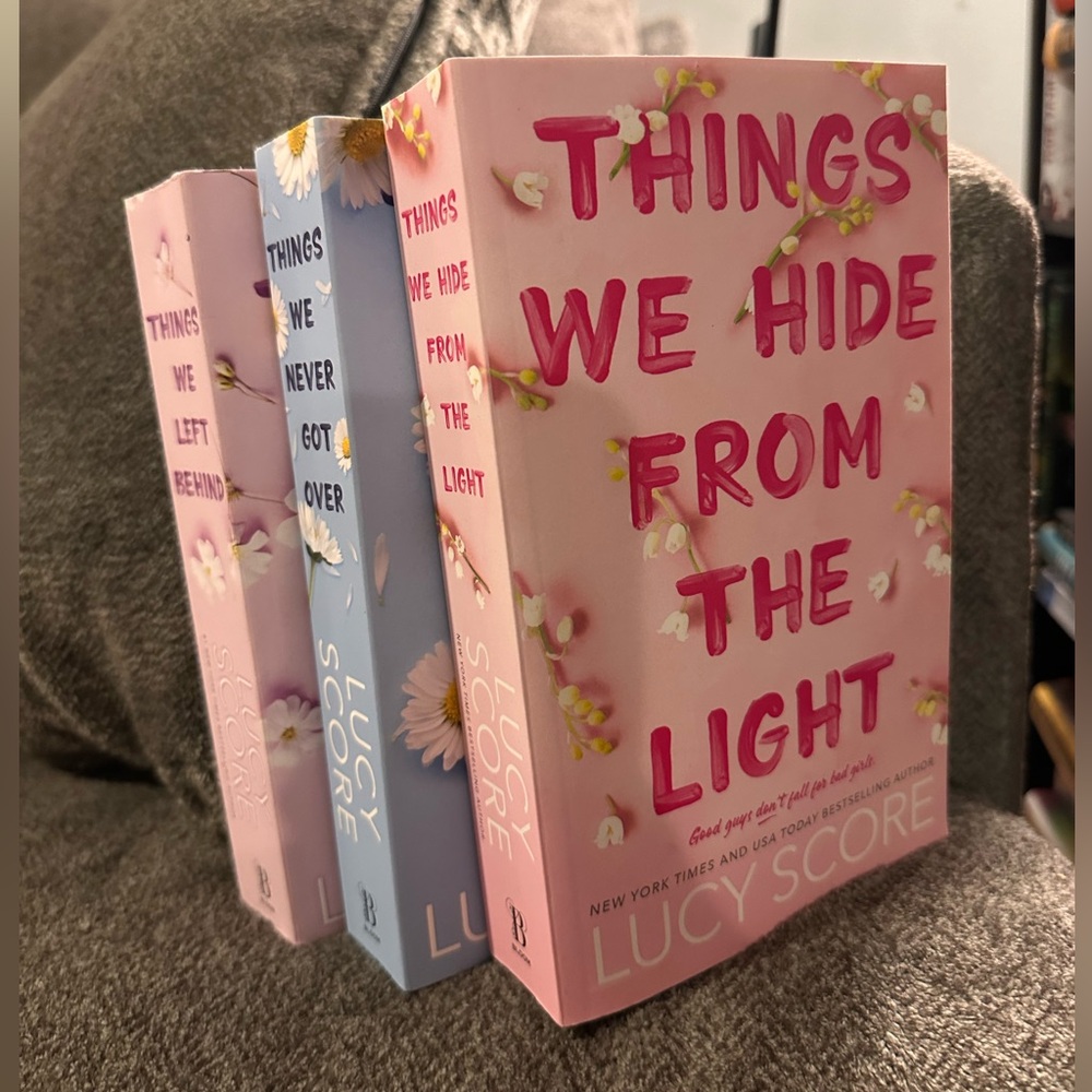 BRAND NEW Knockemont Book Set